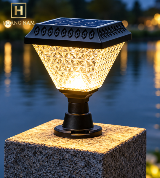 Đèn trụ ngồi NLMT 16x22cm